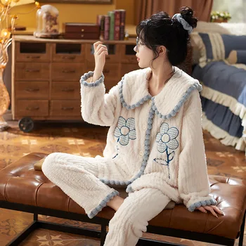 Elegante Lazer Pijama Conjuntos Mulheres Coral De Lã Solta Pijamas Quentes Impresso Espessamento De Dormir Macio E Confortável Homewear